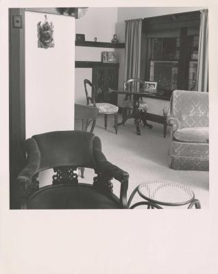 PHOTOGRAPH: LOUNGE ROOM, BICENTENARY COLLECTION, EDITH COWAN UNIVERSITY STUDENTS