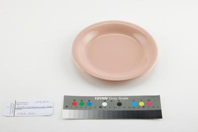 PLATE: WEMBLEY WARE, PINK