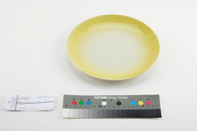 PLATE: WEMBLEY WARE, YELLOW