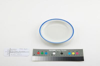 PLATE: BRISTILE, BLUE RIM