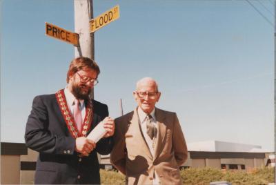 PHOTOGRAPH: 'NAMING OF FLOOD STREET, JOLIMONT', 1988