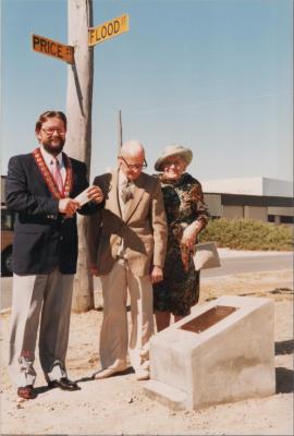 PHOTOGRAPH: 'NAMING OF FLOOD STREET, JOLIMONT', 1988