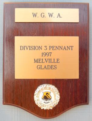 PENNANT - WOMEN - WGWA DIVISION 3 SHIELD 1997