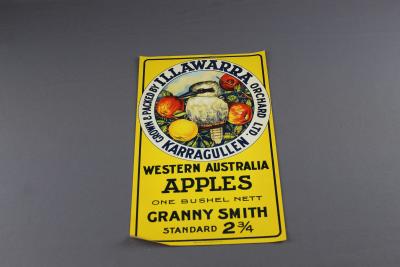 FRUIT BOX LABEL APPLES GRANNY SMITH - ILLAWARRA ORCHARD