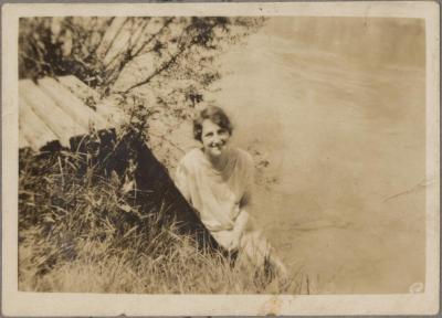 PHOTOGRAPH (DIGITAL COPY): EILEEN STIRLING, WHITE FAMILY