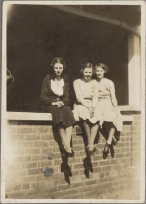 PHOTOGRAPH (DIGITAL COPY): THREE WOMEN SITTING ON WALL (PEG NANCE ROSE, SEPTEMBER 1932), WHITE FAMILY