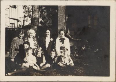 PHOTOGRAPH (DIGITAL COPY): FAMILY GROUP, WHITE FAMILY