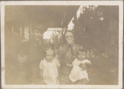 PHOTOGRAPH (DIGITAL COPY): FRED, ROSE, ? BARBARA, WHITE FAMILY