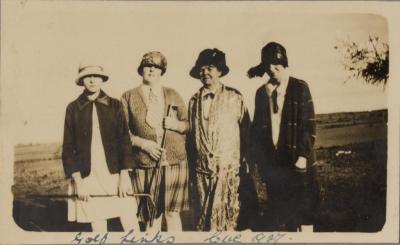 PHOTOGRAPH (DIGITAL COPY): GOLF LINKS, CUE, WHITE FAMILY, 1927