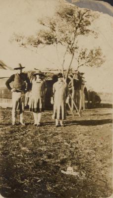 PHOTOGRAPH (DIGITAL COPY): '15 MILE OUT CAMP' CUE, WHITE FAMILY, 1927