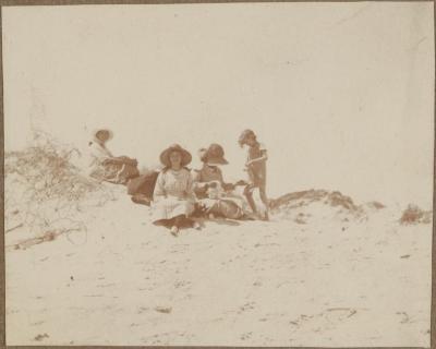 PHOTOGRAPH (DIGITAL): FAMILY AT CITY BEACH, EASTER 1921, GERTRUD LIPFERT ALBUM 1927