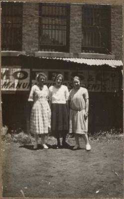 PHOTOGRAPH (DIGITAL): FLORRIE, JESSIE, MYSELF, GERTRUD LIPFERT ALBUM 1927