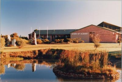 PHOTOGRAPH: 'VISIT TO ALBANY SHIRE', 1986
