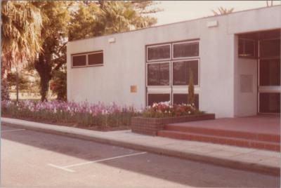 PHOTOGRAPH: 'GRAFFITI ON COUNCIL OFFICES', 1984