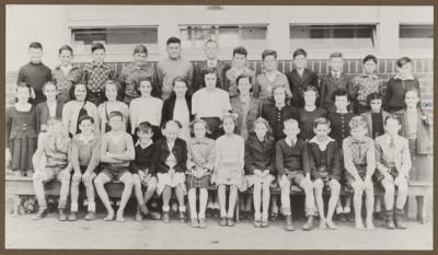 PHOTOGRAPH (DIGITAL): YEAR FIVE/SIX CLASS PHOTO, 1950, FROM JOLIMONT HISTORICAL IMAGES ALBUM 2, DON GIMM