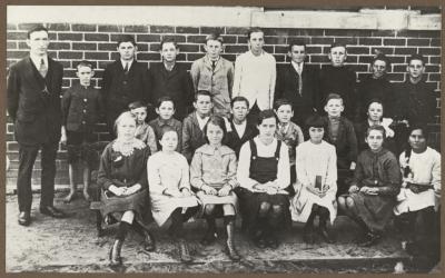 PHOTOGRAPH (DIGITAL): LIKELY CLASS PHOTO, FROM JOLIMONT HISTORICAL IMAGES ALBUM 2, DON GIMM