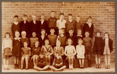 PHOTOGRAPH (DIGITAL): LIKELY CLASS PHOTO, FROM JOLIMONT HISTORICAL IMAGES ALBUM 2, DON GIMM