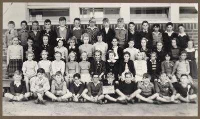 PHOTOGRAPH (DIGITAL): YEAR THREE/FOUR CLASS PHOTO, 1950, FROM JOLIMONT HISTORICAL IMAGES ALBUM 2, DON GIMM