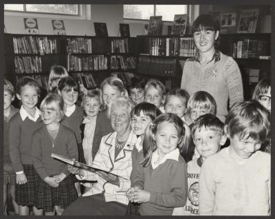 PHOTOGRAPH (DIGITAL): MISS ANNA ENGLUND WITH STUDENTS AND TEACHER, JOLIMONT PRIMARY SCHOOL, FROM JOLIMONT HISTORICAL IMAGES ALBUM 3, DON GIMM