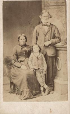 JOHN STREET GILES, CAROLINE GILES (NEE FERGUSON) & CHILD