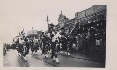 PHOTOGRAPH: CELEBRATIONS - CITY OF SUBIACO, 1952 - PIPE BAND MARCHING IN ROKEBY ROAD