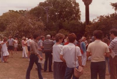 PHOTOGRAPH: SALE OF 18 CHESTER STREET SUBIACO, 8TH DECEMBER 1984