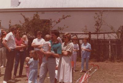 PHOTOGRAPH: SALE OF 18 CHESTER STREET SUBIACO, 8TH DECEMBER 1984