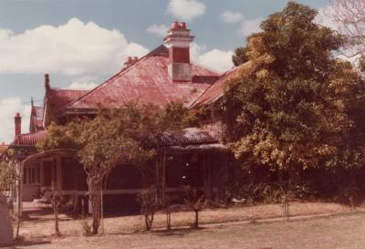 PHOTOGRAPH: EXTERIOR OF 18 CHESTER STREET SUBIACO WITH GROUNDS