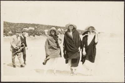 PHOTOGRAPH (DIGITAL): ALBANY BEACH 1925, FROM MINNA LIPFERT ALBUM