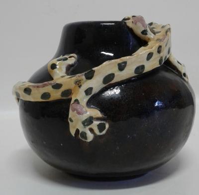 NARROGIN POTTERY VASE