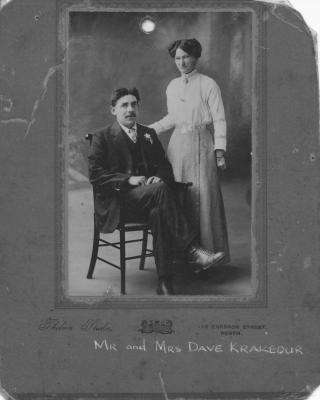 MR & MRS DAVE KRAKOUER