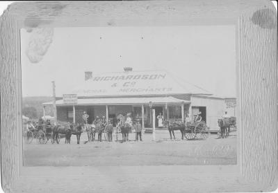 RICHARDSON & CO STORE