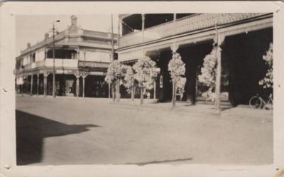 PHOTOGRAPH: FAÇADE COLISEUM THEATRE