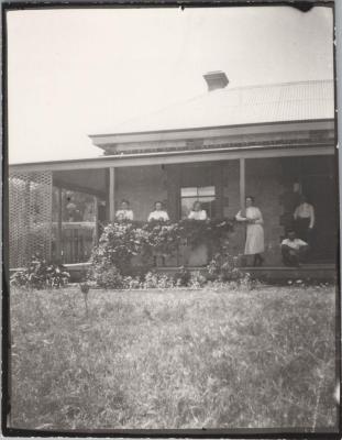 PHOTOGRAPH: THE NEWMAN HOUSE IN BEACONSFIELD