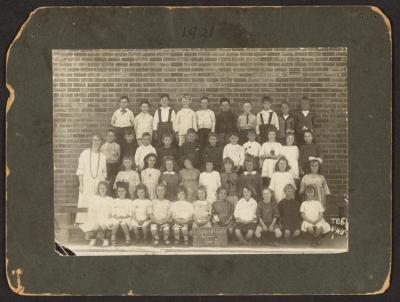 PHOTOGRAPH: UPPER INFANTS & LOWER 1, ROSALIE SCHOOL