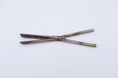 CURLING TONGS; SILVER METAL