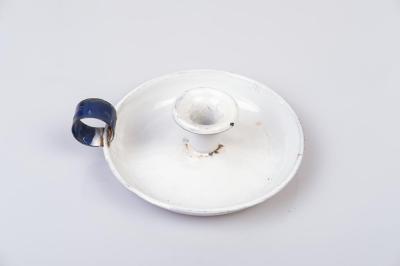 CANDLE HOLDER, ENAMEL WITH HANDLE