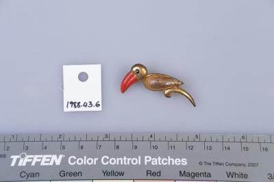 BROOCH: BIRD SHAPED