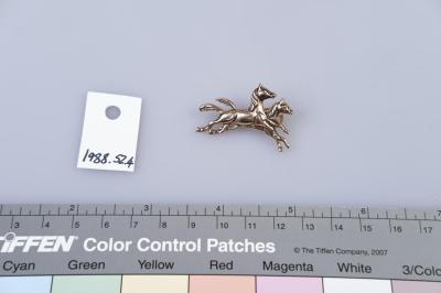 BROOCH: TWO PRANCING HORSES