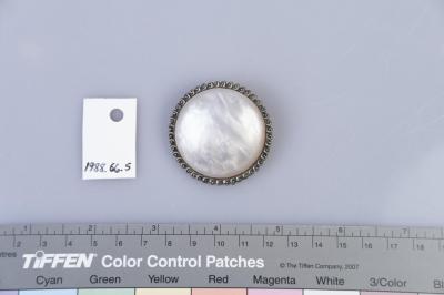 BROOCH: SILVER CIRCULAR