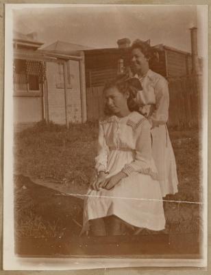 PHOTOGRAPH (DIGITAL COPY): 2 WOMEN, ABRAHAMS FAMILY