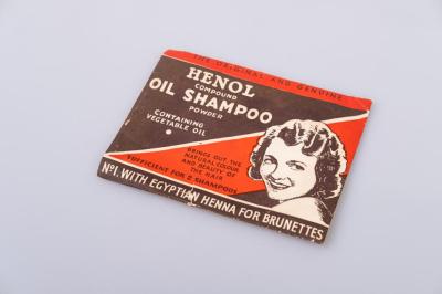 SHAMPOO: PACKET OF 'HENOL' SHAMPOO POWDER