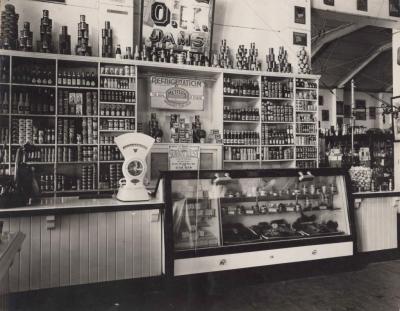 PHOTOGRAPH: METTERS REFRIGERATION CABINET IN HAYWARDS STORE, BUNBURY