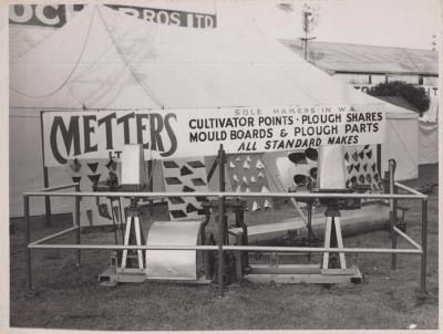 PHOTOGRAPH: METTERS' EXHIBIT, PERTH ROYAL SHOW