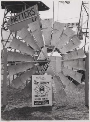 PHOTOGRAPH: METTERS TYPE 'M' WINDMILL, 1957