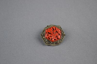 BROOCH - CINNABAR LACQUER