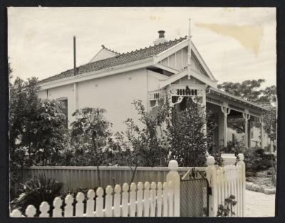 PHOTOGRAPH: HOUSE, 44 HEYTESBURY ROAD, SUBIACO