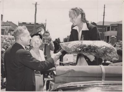 PHOTOGRAPH: MR ABRAHAMS, MAYOR OF SUBIACO, GREETING SHIRLEY STRICKLAND