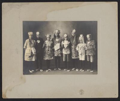 PHOTOGRAPH: CHILDREN IN COSTUME REPRESENTING WESTERN AUSTRALIAN INDUSTRY