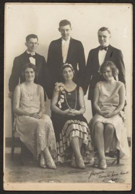 PHOTOGRAPH: SOCIAL GROUP WITH NORMA AND MABEL BALDING